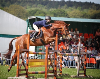 Laura Whitfield secures victory in the Nupafeed Supplements Senior Discovery Second Round at Alnwick Ford Equestrian